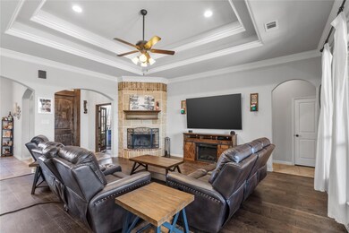 157 Spring Meadow Dr, Springtown, TX 76082 - photo 4