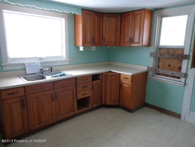 481 Beaumont Hill Rd, Harveys Lake, PA 18618 - photo 2