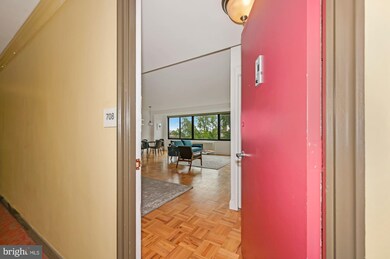 Essex unit 708, Washington, DC 20008 - photo 2