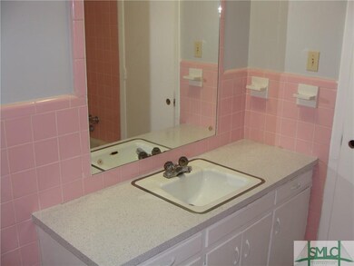 602 E 54th St, Savannah, GA 31405 - photo 6