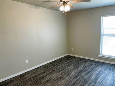 1915 Langford Ave unit A, Lubbock, TX 79407 - photo 5