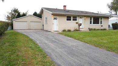 107 Ensenada Dr, Carpentersville, IL 60110 - photo 4