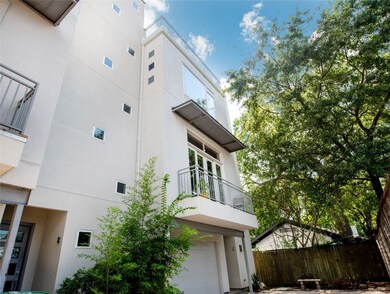 1914 Ridgewood St unit C, Houston, TX 77006 - photo 3