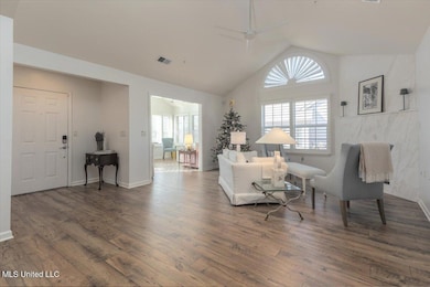 8729 Parkview Oaks Cir, Olive Branch, MS 38654 - photo 6