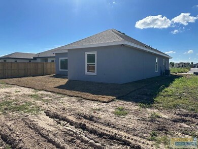 37844 Vineyard Dr, Brownsville, TX 78526 - photo 5