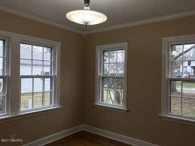 215 Exchange St, Marshall, MI 49068 - photo 4