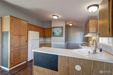 300 Grand Fir Dr, Enumclaw, WA 98022 - photo 7