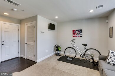 3718 Powell Ln, Falls Church, VA 22041 - photo 7