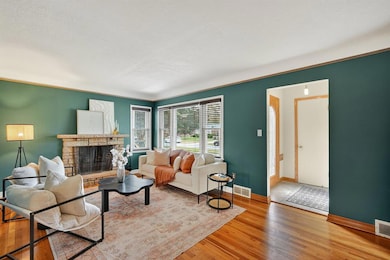 4015 39th Place, Des Moines, IA 50310 - photo 7