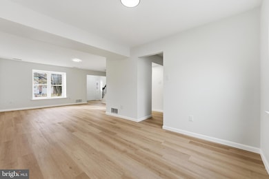 143 Banwell Ln, Mount Laurel, NJ 08054 - photo 5