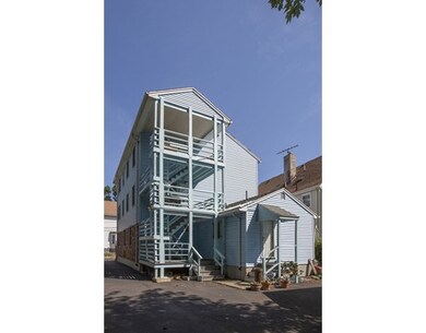 632 W Park St, Dorchester Center, MA 02124 - photo 4