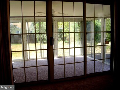 157 Lakebridge Dr, Woodbury, NJ 08096 - photo 4