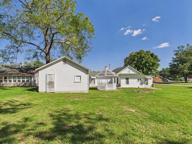 701 Garst St, Cabool, MO 65689 - photo 6
