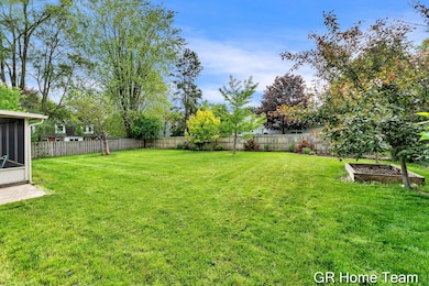 2155 Rolling Hills Drive SE