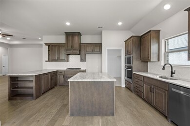 382 Paddle Boat Dr, Granbury, TX 76049 - photo 7