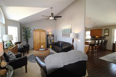 Vaulted Living Room with new ceiling fan