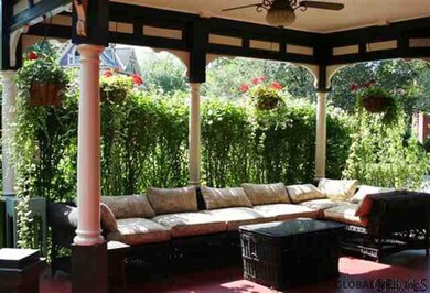 73 Union Ave, Saratoga Springs, NY 12866 - photo 4