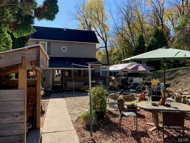 5313 Leisenring St, Whitehall, PA 18052 - photo 6