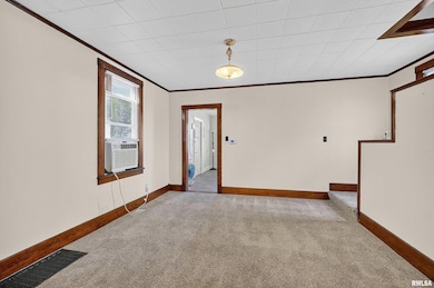 1518 N Main St, Davenport, IA 52803 - photo 5