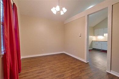 1412 S Apache Ln, Olathe, KS 66062 - photo 3