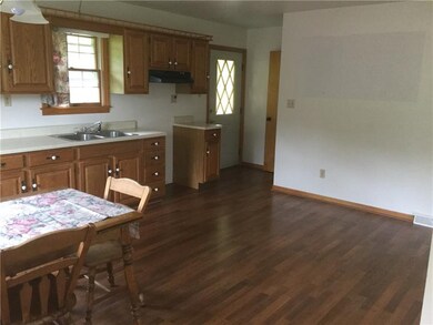 Eat in kitchen