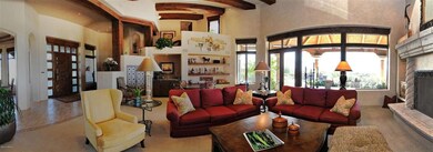007_LIVING ROOM