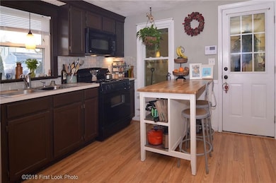 82 Warren Ave, Cranston, RI 02920 - photo 5