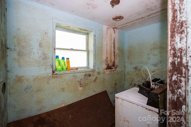 232 Kimberly Ann Dr, Hendersonville, NC 28792 - photo 2