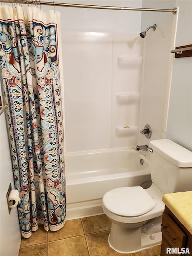 5809 Jebens Ave, Davenport, IA 52806 - photo 7