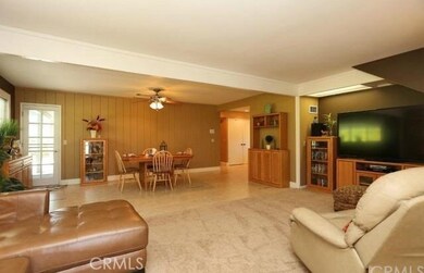 MAIN HOUSE FAMILY ROOM