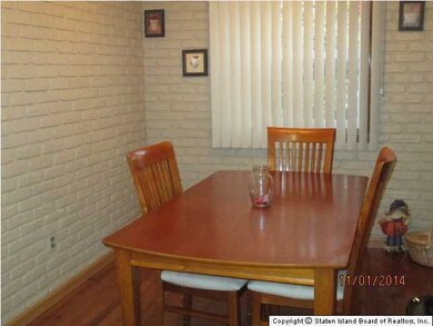 501 Willow Rd E unit 2, Staten Island, NY 10314 - photo 5