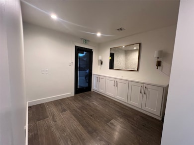 1919 Missouri St, Houston, TX 77019 - photo 4