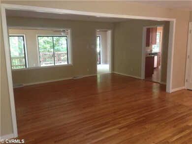 Den/Family/Great Room - OPEN FLOOR PLAN!  Hardwood