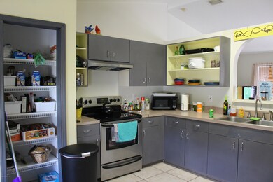 6566 Dixie Ave, Cocoa, FL 32927 - photo 4