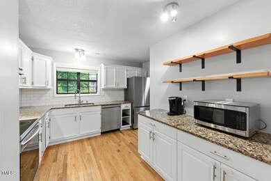 Main - Kitchen 1