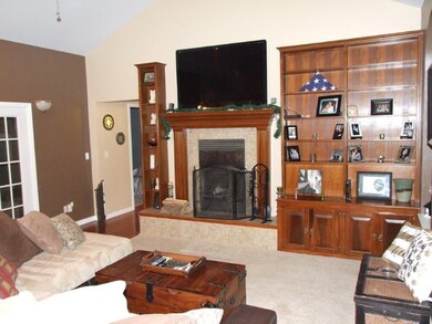 2127 Lacy Dr, Fayetteville, AR 72701 - photo 4