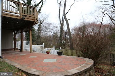 5848 Edgehill Dr, Alexandria, VA 22303 - photo 2