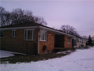 692 Treichler St, North Tonawanda, NY 14120 - photo 2