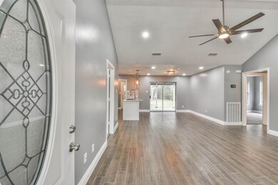 130 Greenbriar Dr, Magnolia, TX 77355 - photo 5