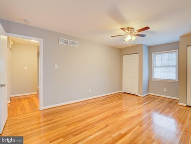 1010 Broadmore Cir, Silver Spring, MD 20904 - photo 3