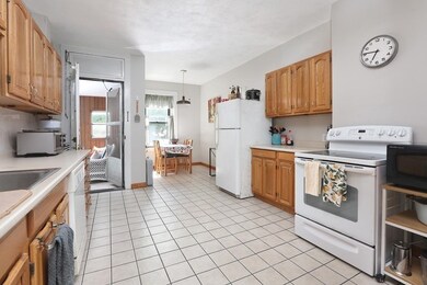 30 Claflin Rd unit 2, Brookline, MA 02445 - photo 5