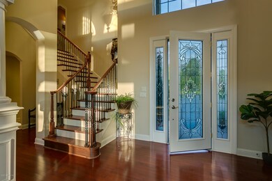 1985 Summit Ridge Rd-Entry Foyer
