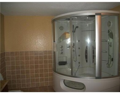 Master Bath/Spa.