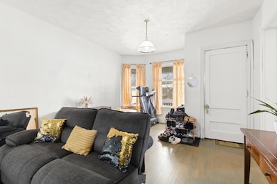 3058 N Richards St unit 3060, Milwaukee, WI 53212 - photo 2