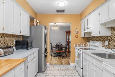 11 Rainbow Pond Dr unit 7, Walpole, MA 02081 - photo 5