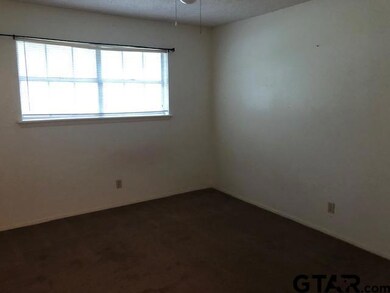 422 Boyd Ln, Tyler, TX 75703 - photo 6