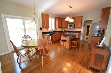 2 Newell Dr, Franklin, MA 02038 - photo 5