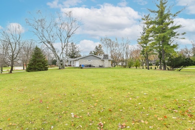 5131 S Root River Pkwy, Milwaukee, WI 53228 - photo 2