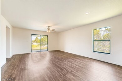 207 Manatee St, Fort Myers, FL 33913 - photo 3