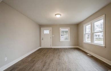 1303 E 29th St, Anderson, IN 46016 - photo 3